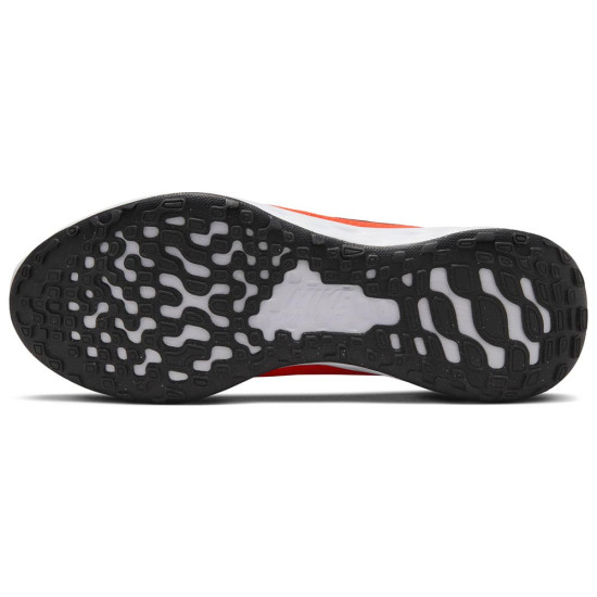 Nike Revolution 6